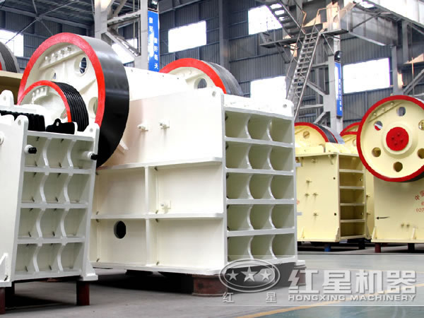 凹凸棒石采用什么破碎機？